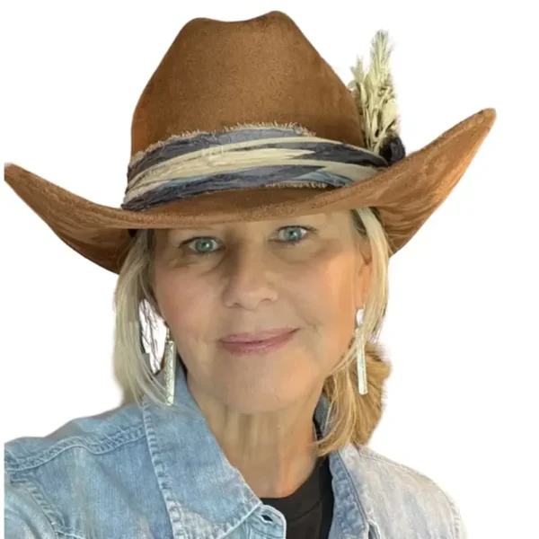 Tobacco and Cream Cowgirl - Image 3